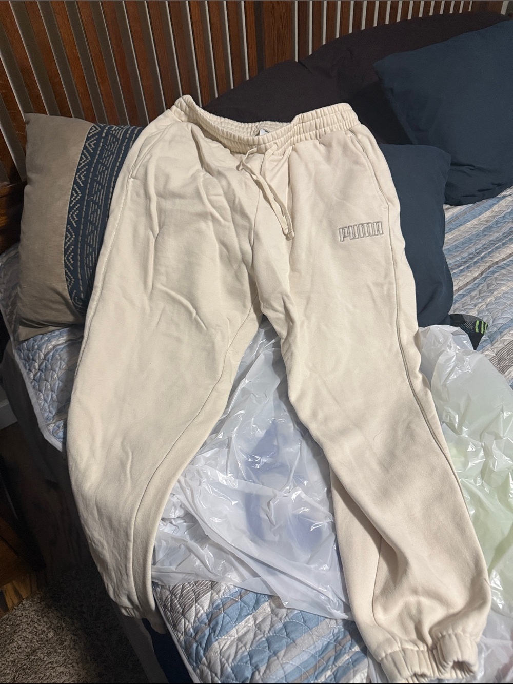 Puma Men’s Cream Drawstring Fleece Joggers